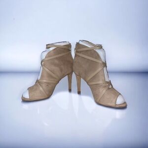 Journee Samara Booties Taupe Size 9